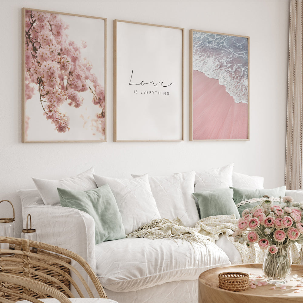Composição de Quadros Praia & Flores Rosa - 60OFF